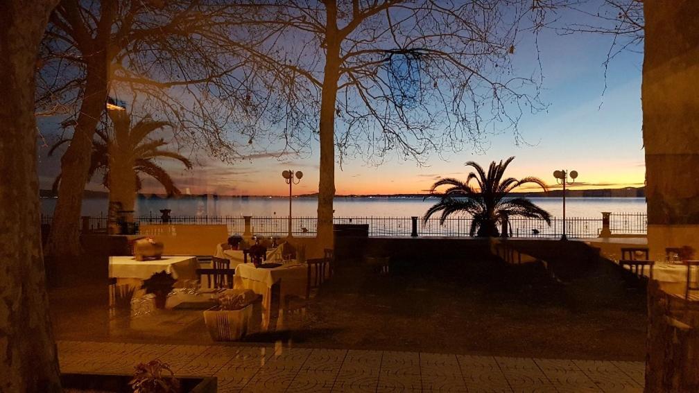 Hotel Eden Sul Lago Больсена Экстерьер фото