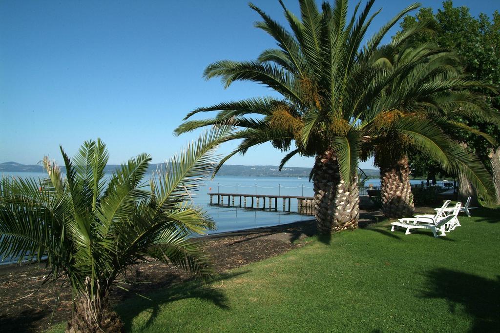 Hotel Eden Sul Lago Больсена Экстерьер фото