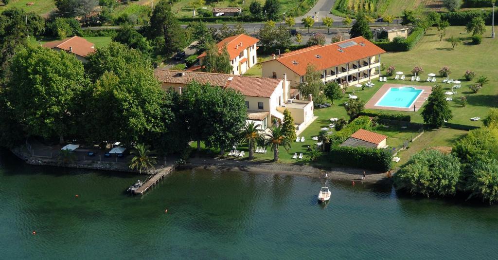 Hotel Eden Sul Lago Больсена Экстерьер фото